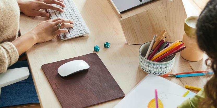 A simple work from home desk setup